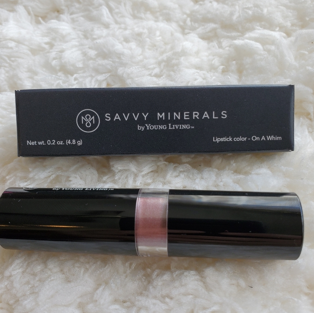 Savvy Minerals infused Lipstick - On a Whim